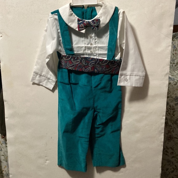 Boys 12mo Green Velveteen Onepiece + Paisley Bow tie HOLIDAY OUTFIT; NWOT - Picture 2 of 8